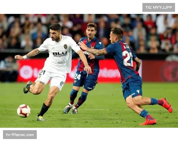 南特主帅战术调整见效 球队保级形势好转